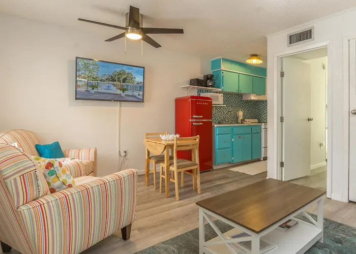 Holiday home Island 10 By Albvr - Super Cute Condo! Just Steps To The Waterway District And Minutes To The Beach! Gulf Shores