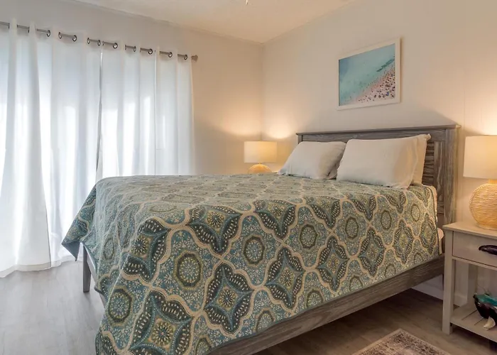 Island 10 By Albvr - Super Cute Condo! Just Steps To The Waterway District And Minutes To The Beach! Holiday home
