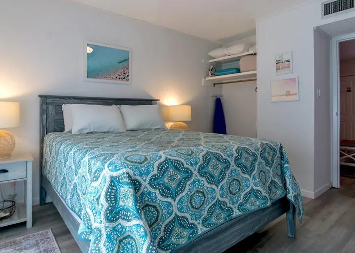 Holiday home Island 10 By Albvr - Super Cute Condo! Just Steps To The Waterway District And Minutes To The Beach!